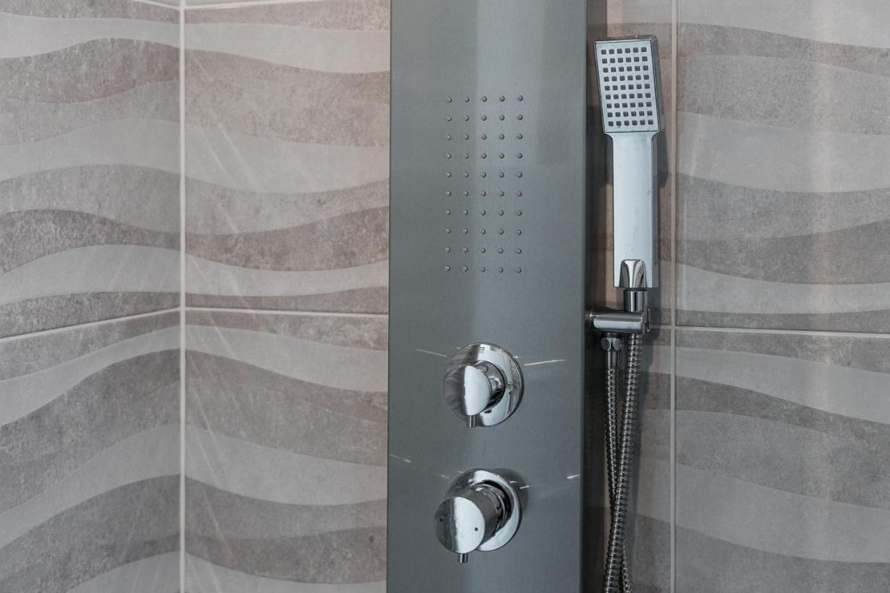 Hotel Guestready - Crestuma Bright Exterior foto